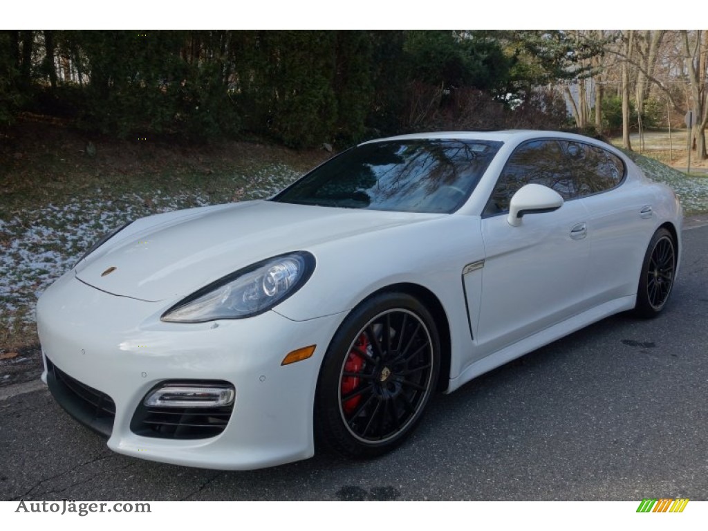 Carrara White / Black Porsche Panamera GTS