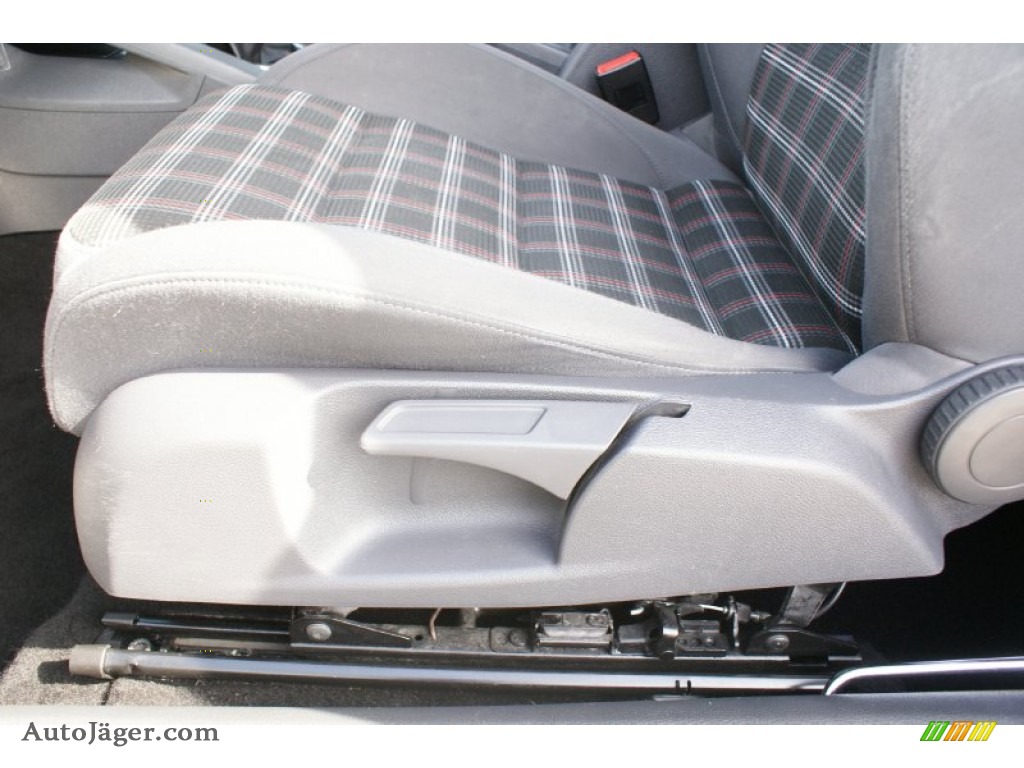 2009 GTI 2 Door - Candy White / Anthracite Black Leather photo #20