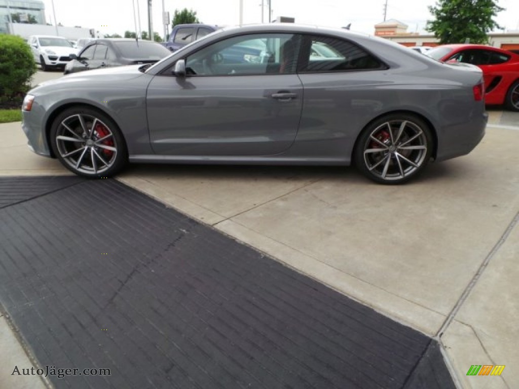 2015 RS 5 Coupe quattro - Audi Exclusive Color (Grey) / Exclusive Black/Red photo #4