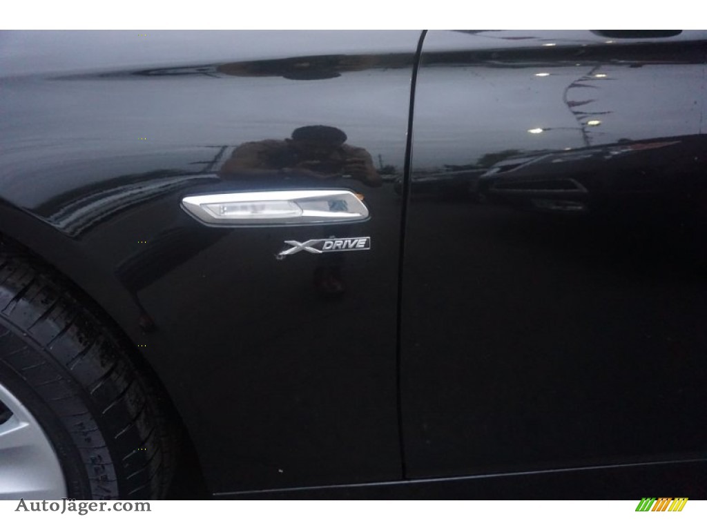 2012 5 Series 528i xDrive Sedan - Carbon Black Metallic / Venetian Beige photo #38