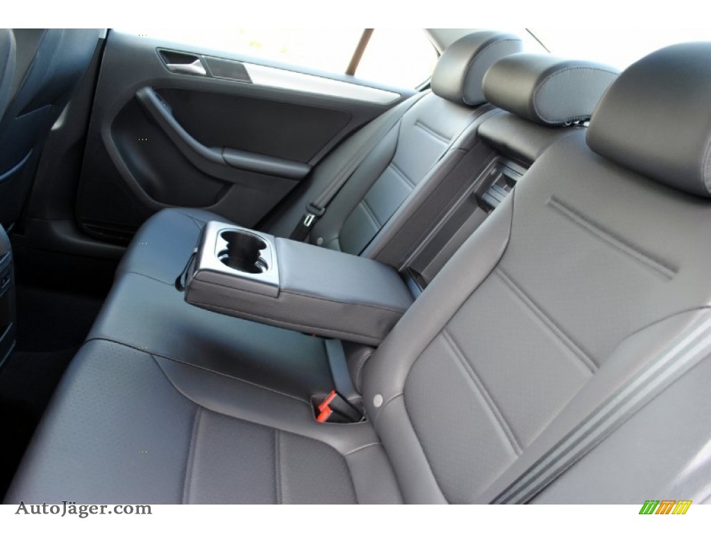 2013 Jetta SE Sedan - Platinum Gray Metallic / Titan Black photo #12
