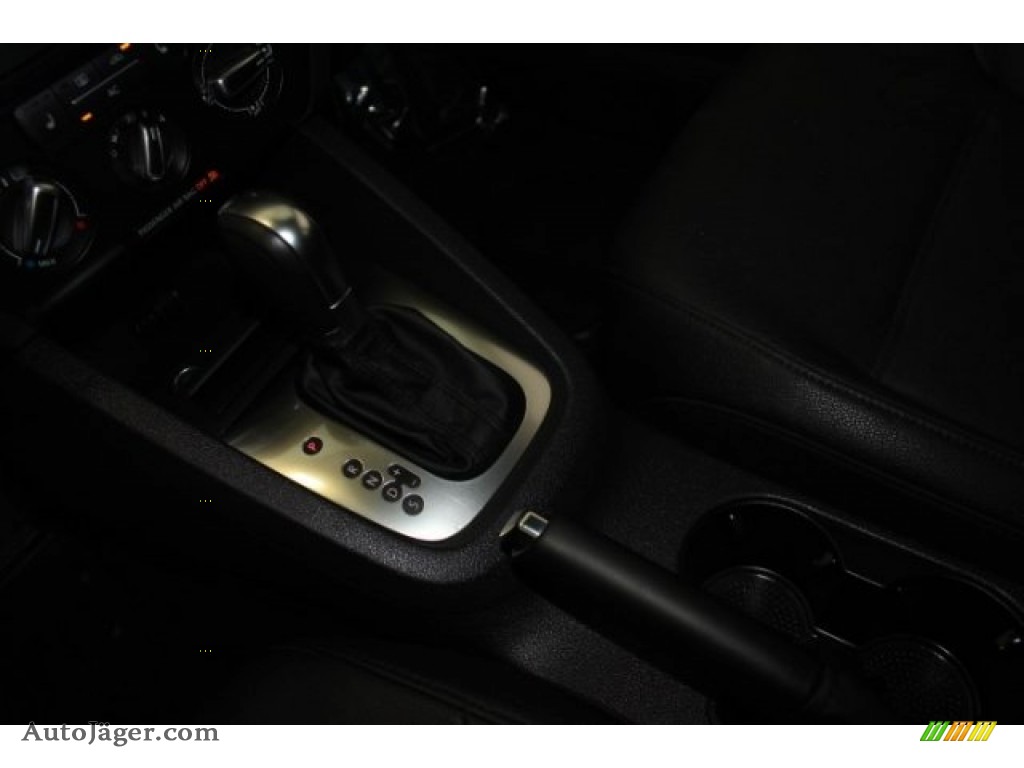 2012 Jetta SE Sedan - Black / Titan Black photo #18