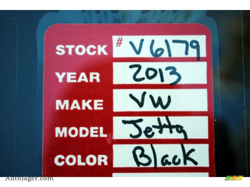 2013 Jetta SE Sedan - Black Uni / Cornsilk Beige photo #20