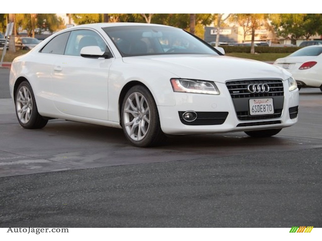 Glacier White Metallic / Black Audi A5 2.0T quattro Coupe