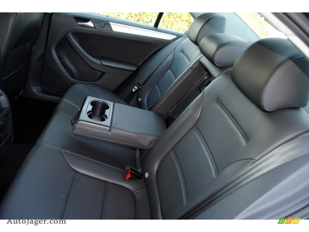2013 Jetta SE Sedan - Platinum Gray Metallic / Titan Black photo #9