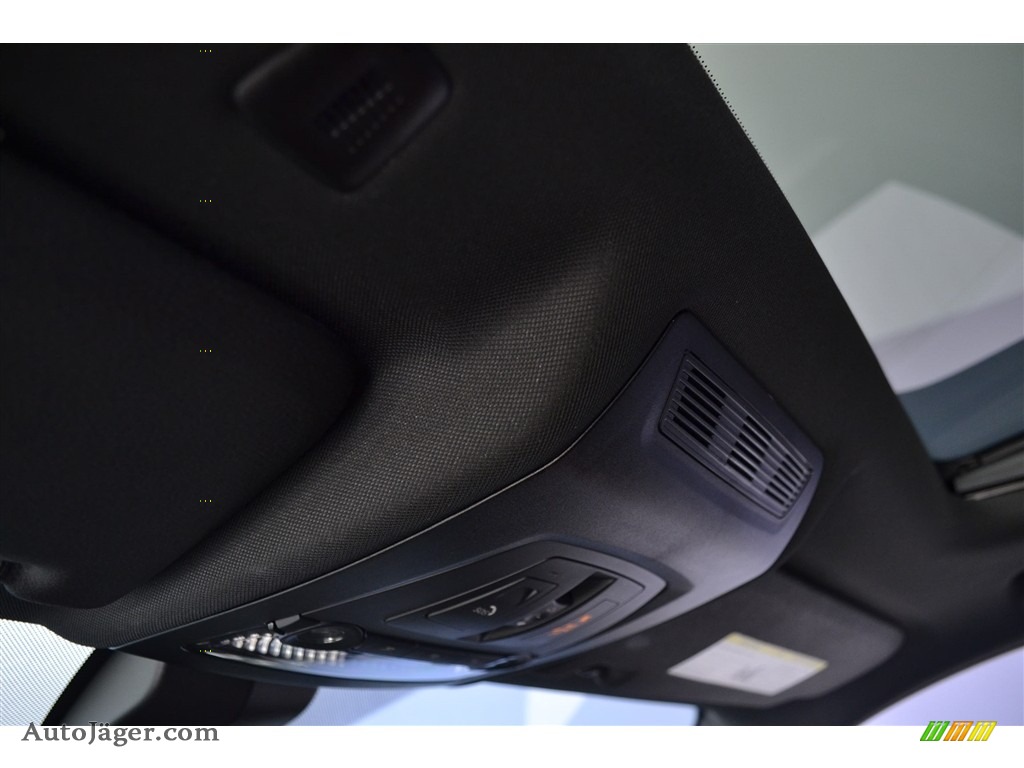 2015 X3 xDrive35i - Black Sapphire Metallic / Black photo #24