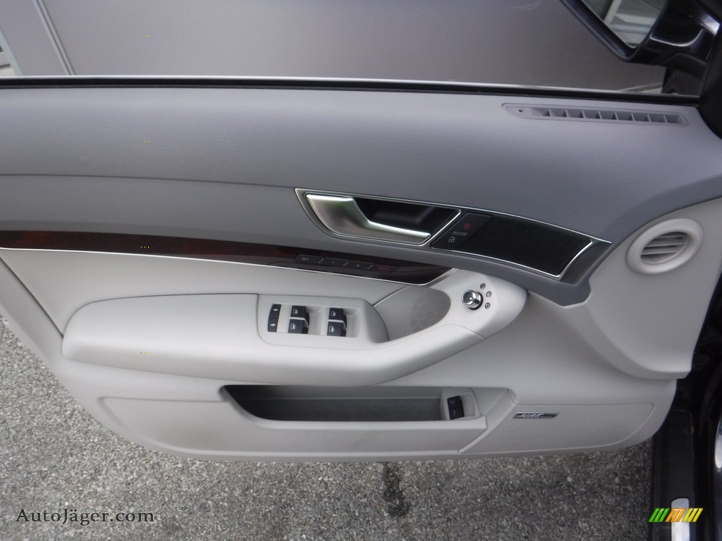 2011 A6 3.0T quattro Sedan - Oyster Gray Metallic / Light Gray photo #20