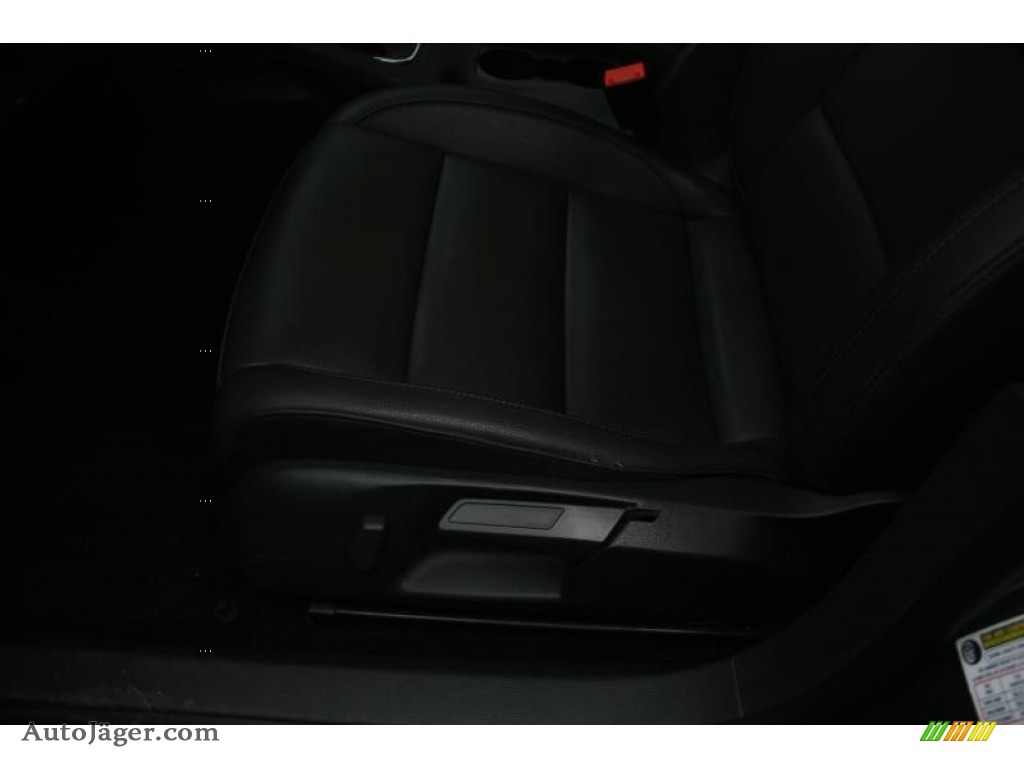 2010 Jetta SE Sedan - Platinum Grey Metallic / Titan Black photo #31