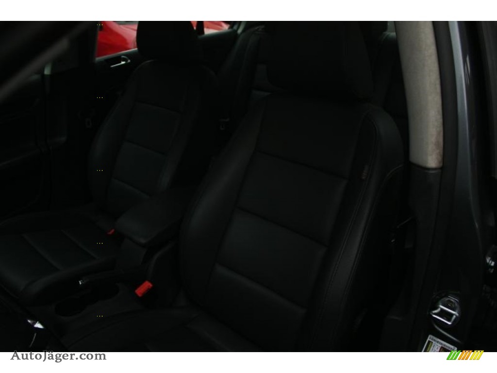 2010 Jetta SE Sedan - Platinum Grey Metallic / Titan Black photo #32