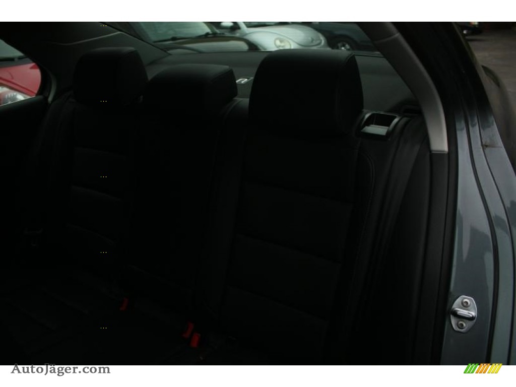 2010 Jetta SE Sedan - Platinum Grey Metallic / Titan Black photo #37