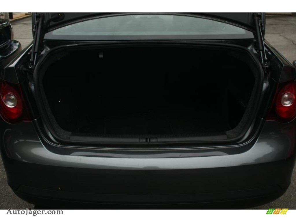 2010 Jetta SE Sedan - Platinum Grey Metallic / Titan Black photo #39