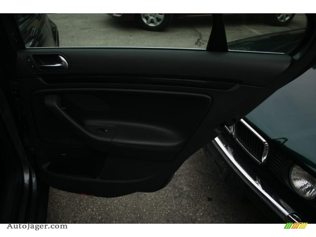 2010 Jetta SE Sedan - Platinum Grey Metallic / Titan Black photo #40