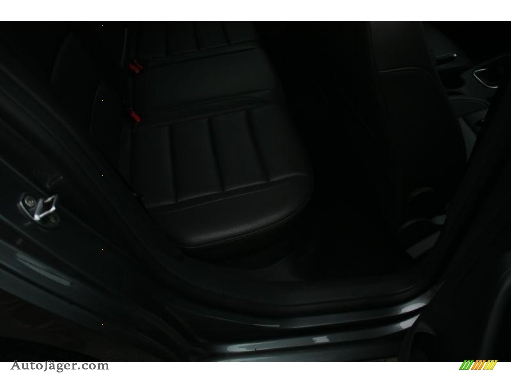 2010 Jetta SE Sedan - Platinum Grey Metallic / Titan Black photo #42