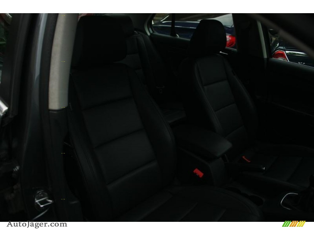 2010 Jetta SE Sedan - Platinum Grey Metallic / Titan Black photo #49