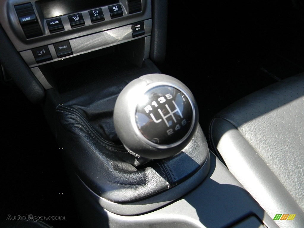 2005 911 Carrera Coupe - Seal Grey Metallic / Black photo #17