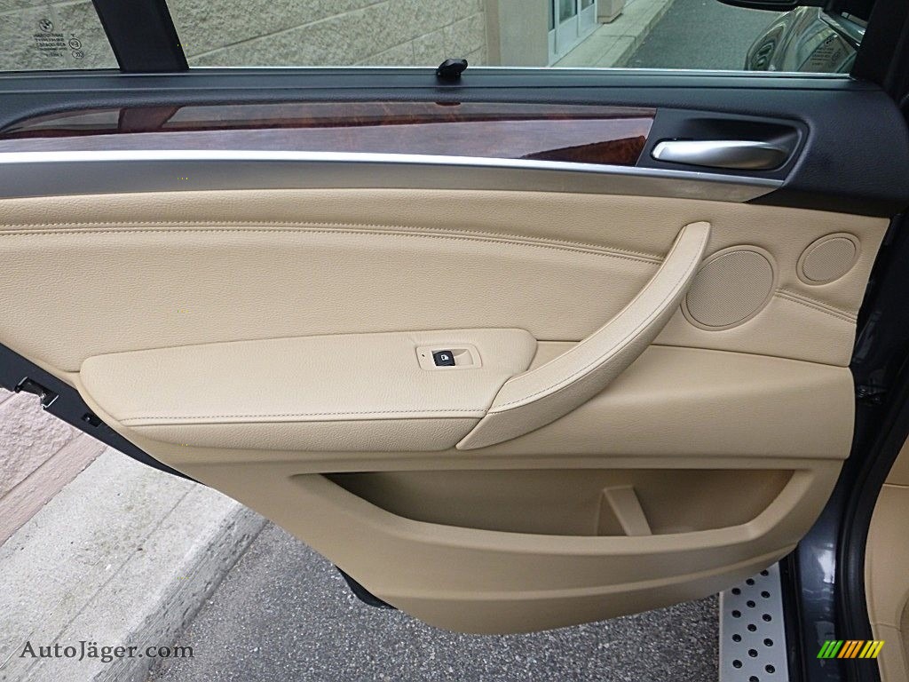 2013 X5 xDrive 35i Premium - Platinum Gray Metallic / Sand Beige photo #13