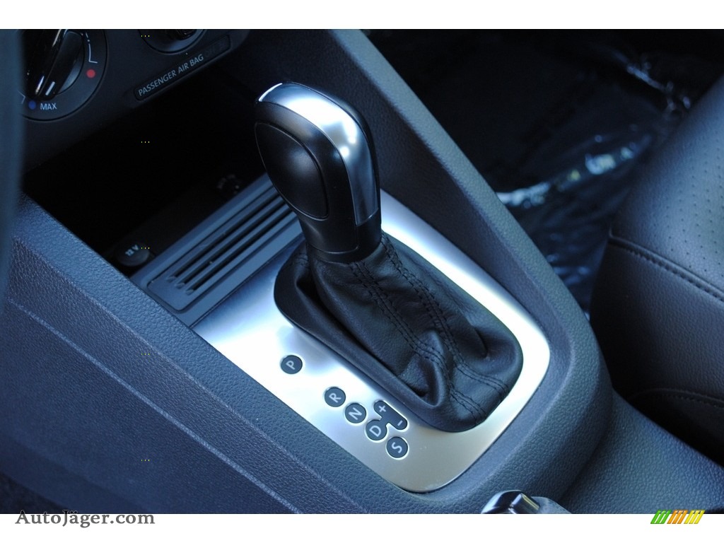 2014 Jetta SE Sedan - Reflex Silver Metallic / Titan Black photo #16