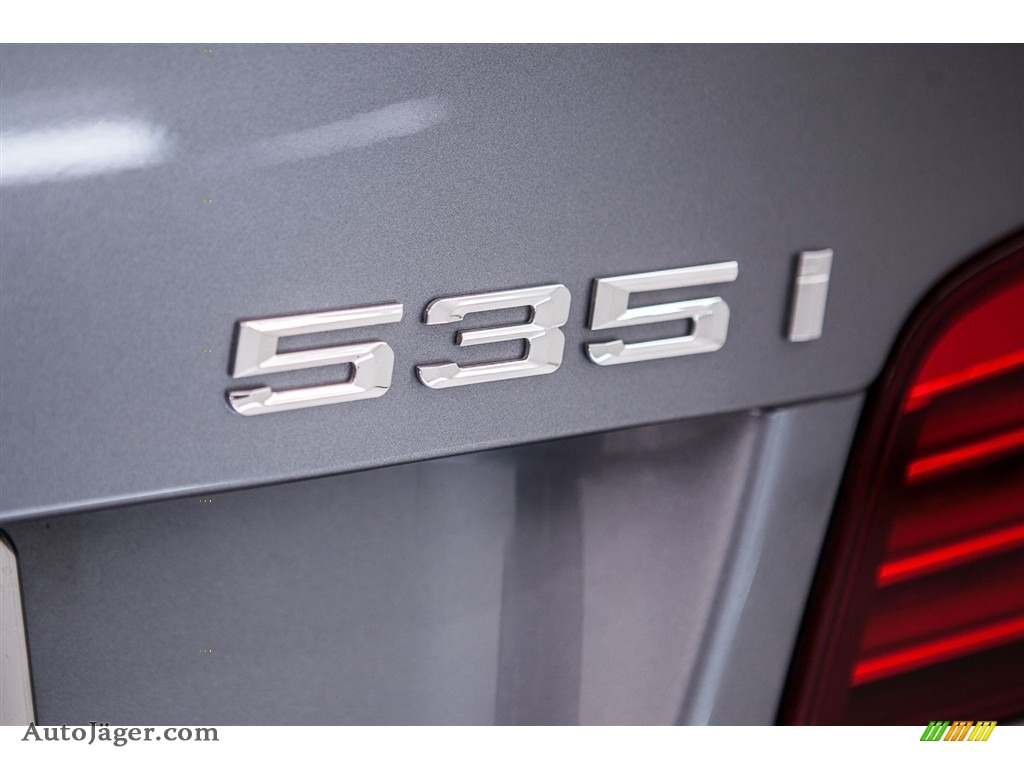 2014 5 Series 535i Sedan - Space Gray Metallic / Ivory White/Black photo #7