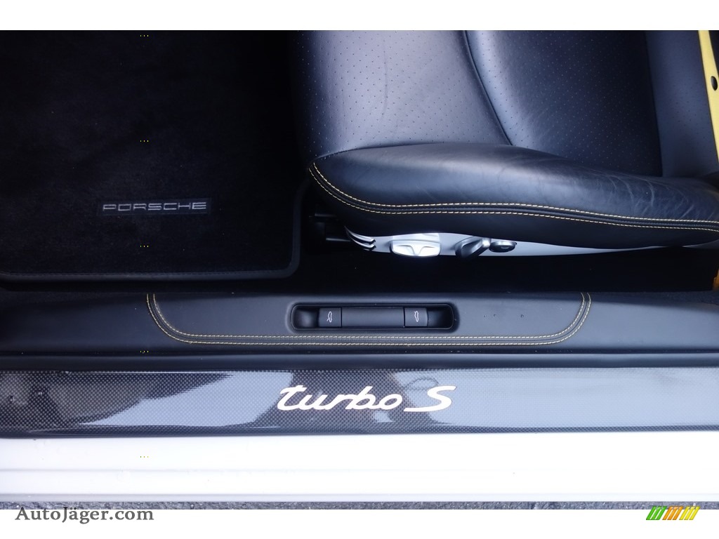 2012 911 Turbo S Cabriolet - Carrara White / Black photo #24