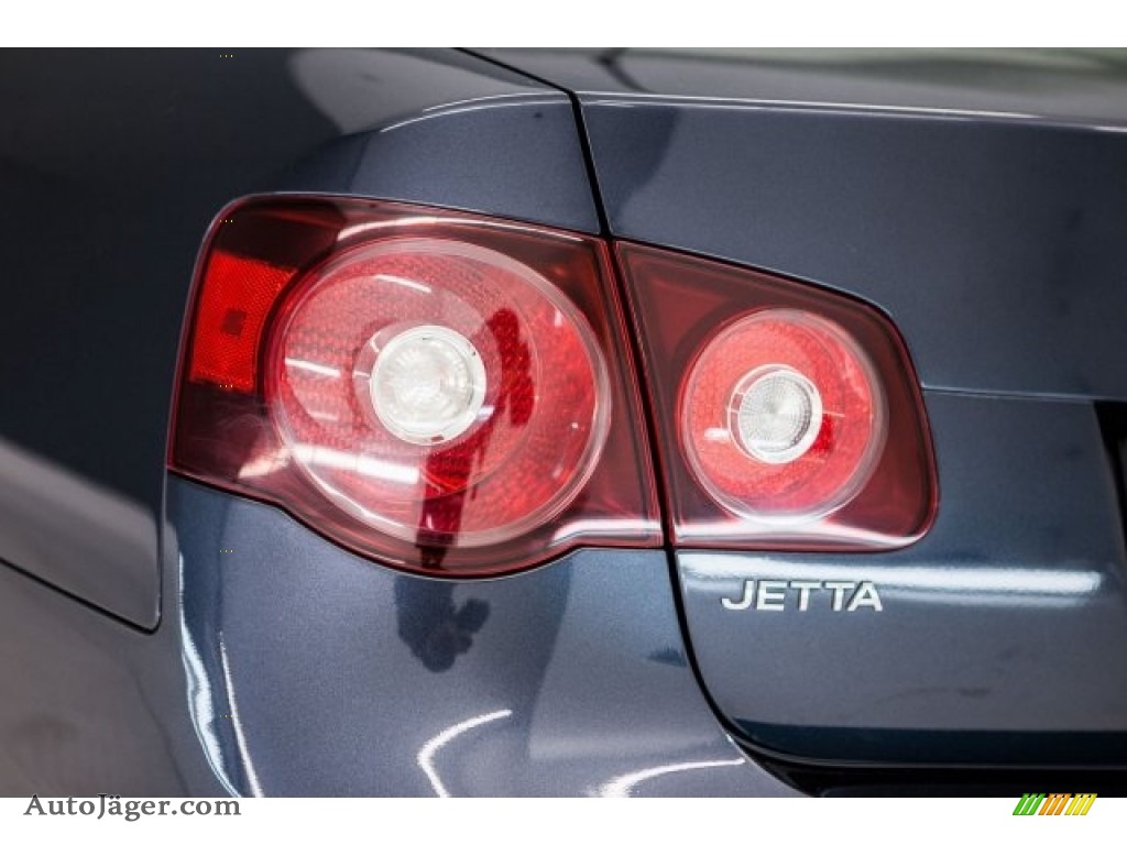 2010 Jetta S Sedan - Platinum Grey Metallic / Titan Black photo #21
