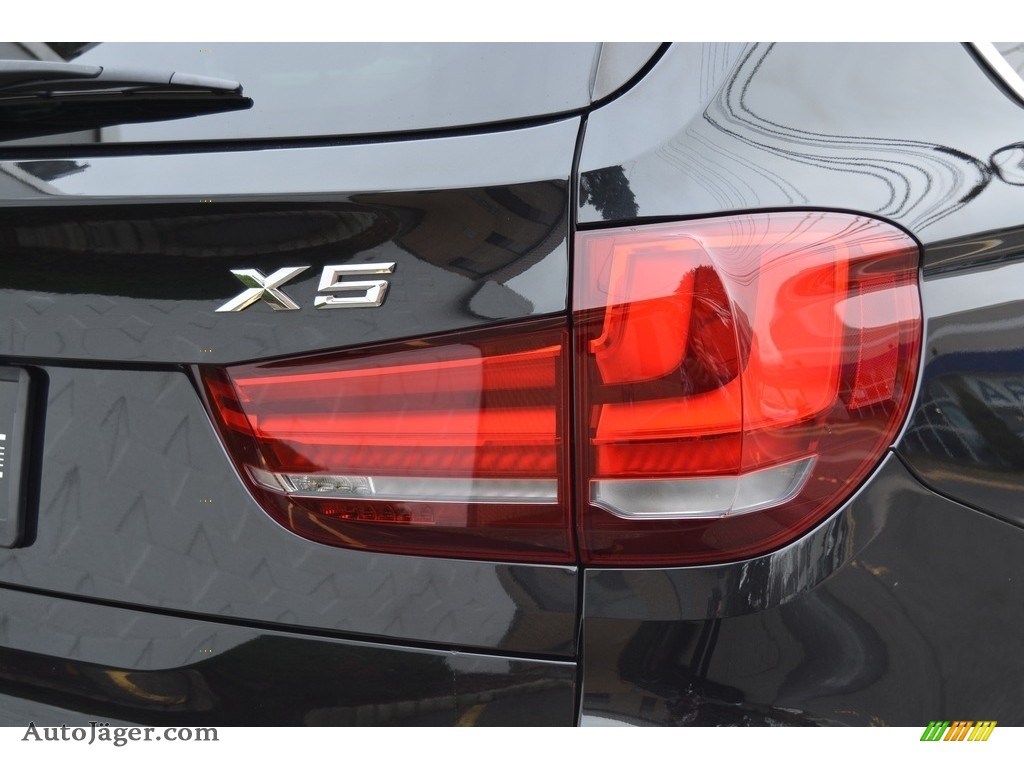 2014 X5 xDrive35i - Black Sapphire Metallic / Black photo #24
