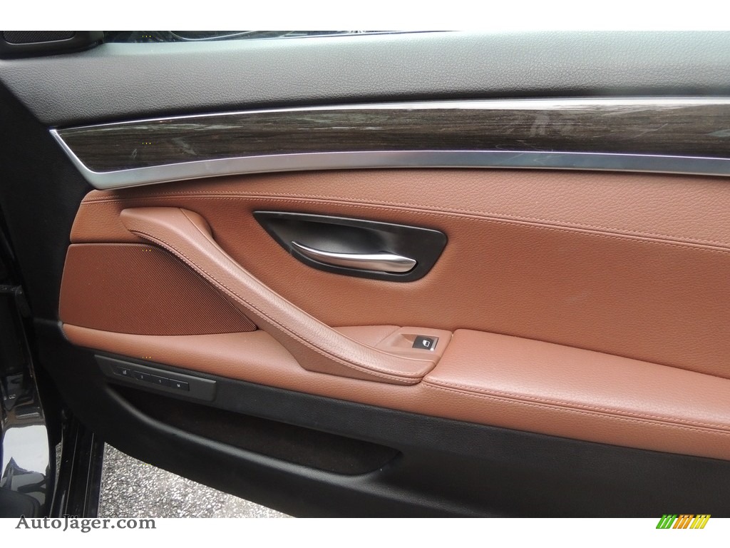 2011 5 Series 550i Sedan - Carbon Black Metallic / Cinnamon Brown photo #18