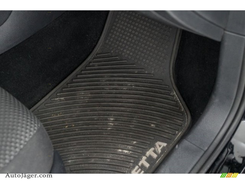 2012 Jetta S Sedan - Black / Titan Black photo #28