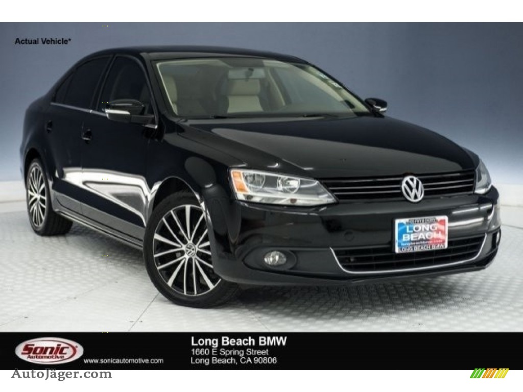 Black / 2 Tone Cornsilk/Black Volkswagen Jetta SEL Sedan