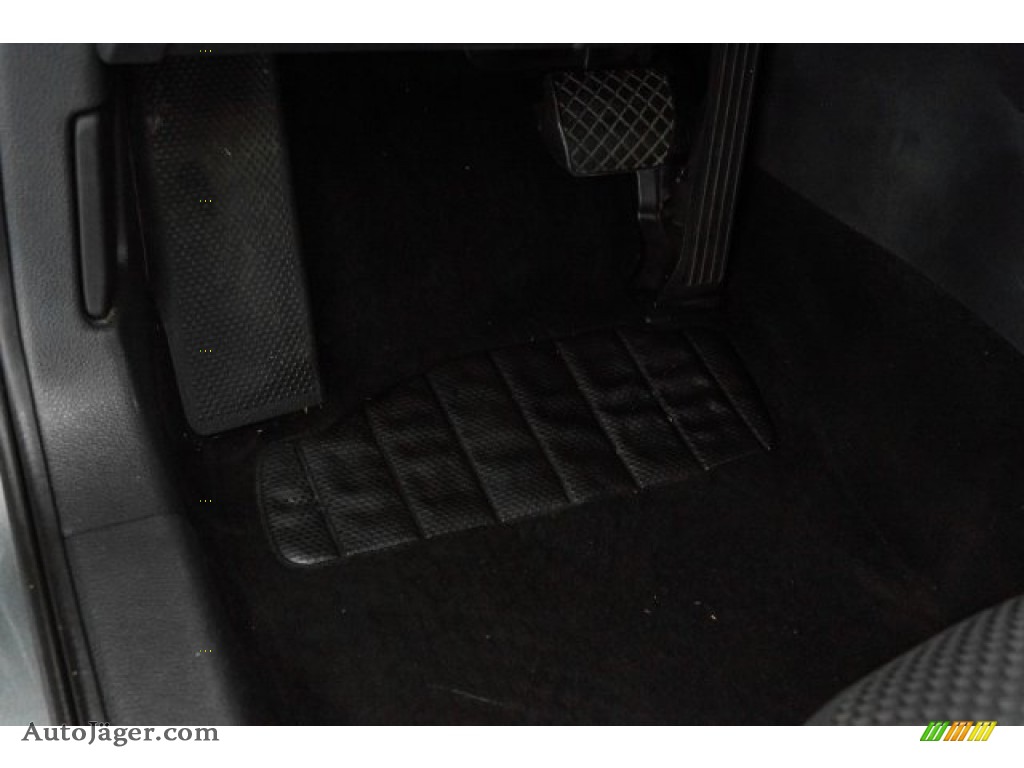 2011 Jetta S Sedan - Platinum Gray Metallic / Titan Black photo #22