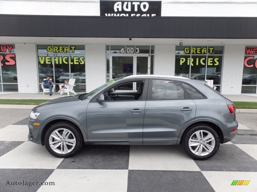 2017 Q3 2.0 TFSI Premium Plus - Monsoon Gray Metallic / Rock Gray photo #1