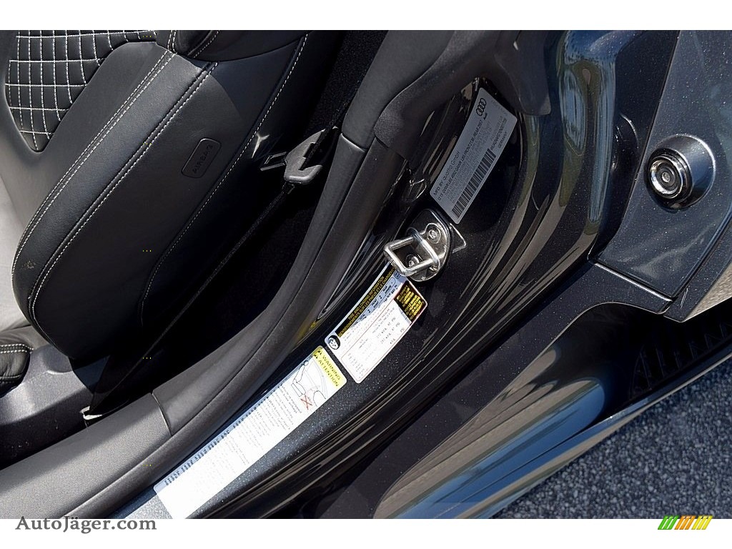 2014 R8 Spyder V10 - Daytona Gray Pearl / Black photo #33