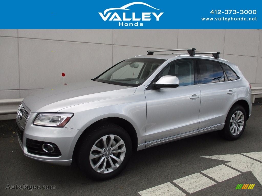 Ice Silver Metallic / Black Audi Q5 2.0 TFSI quattro