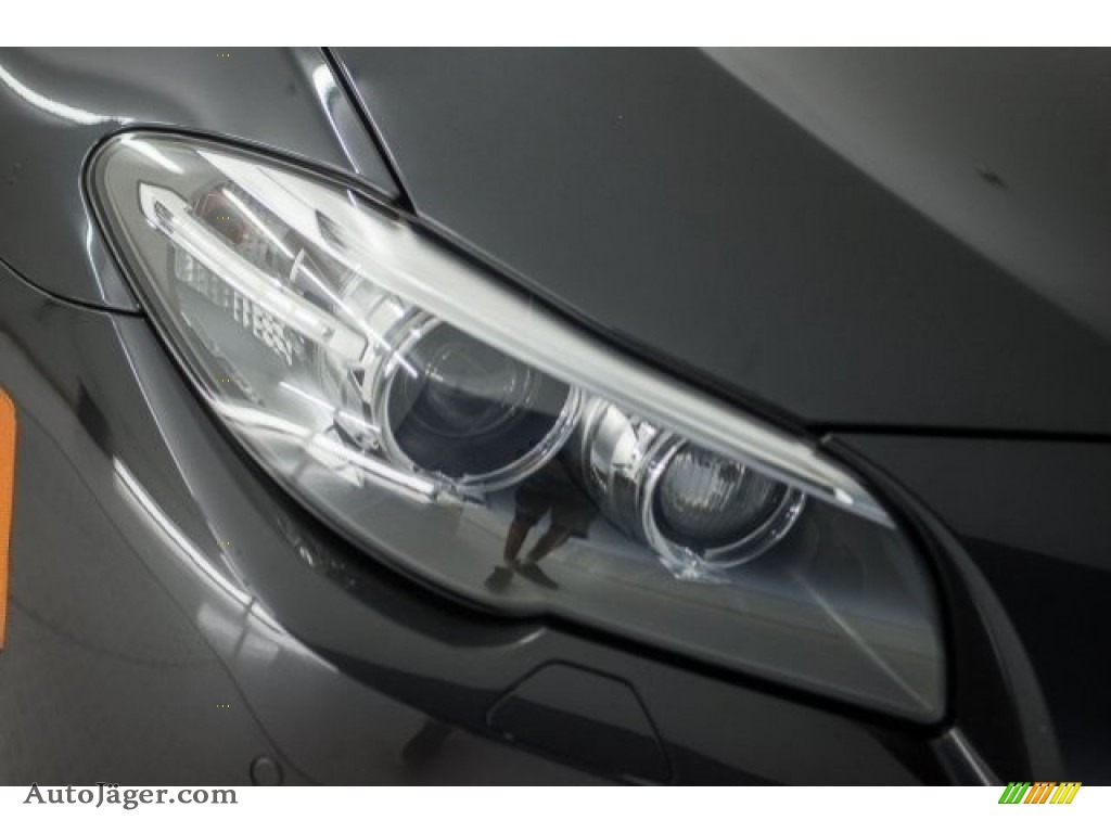 2014 5 Series 535i Sedan - Dark Graphite Metallic / Ivory White/Black photo #27