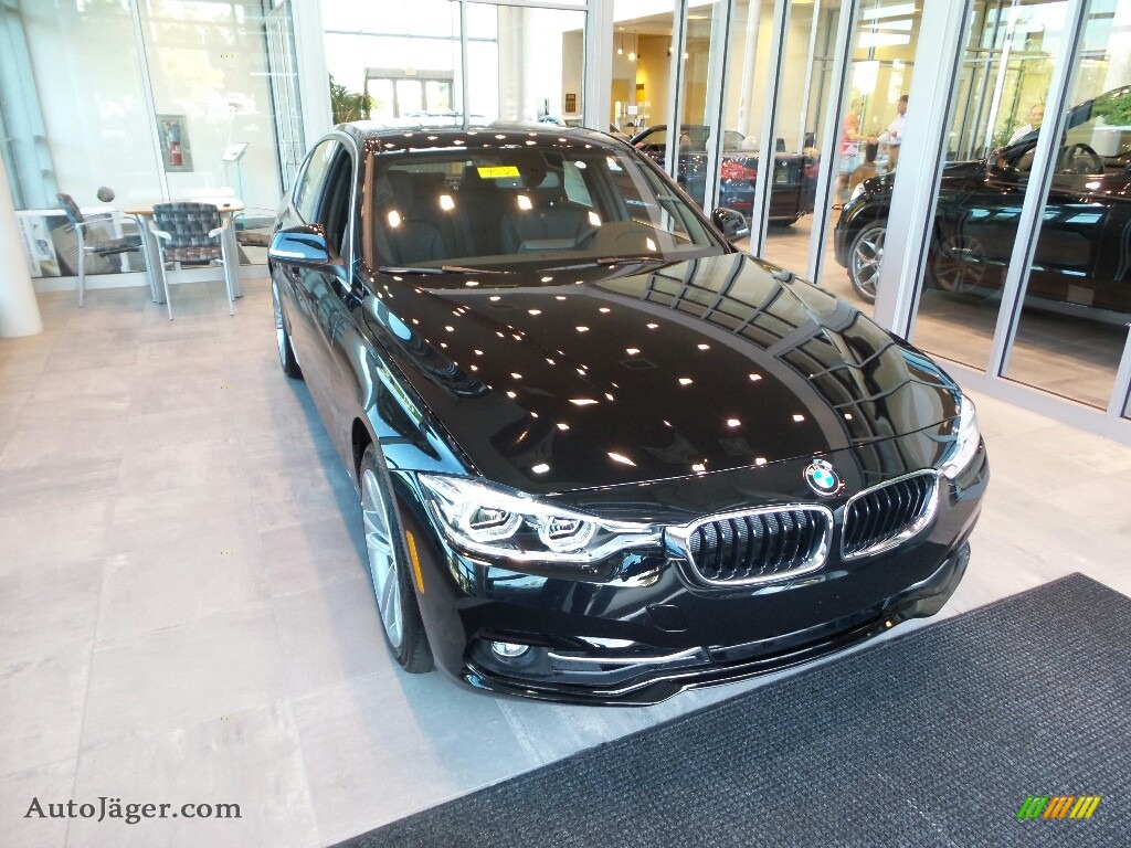 Jet Black / Black BMW 3 Series 330i xDrive Sedan