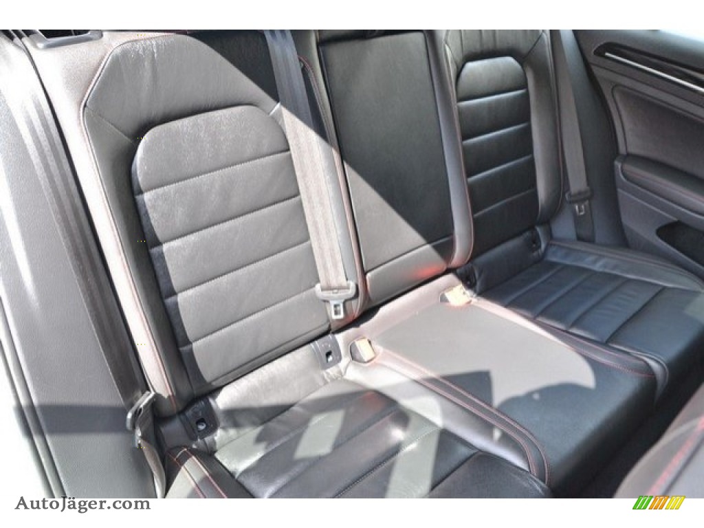 2015 Golf GTI 4-Door 2.0T SE - Pure White / Titan Black Leather photo #24