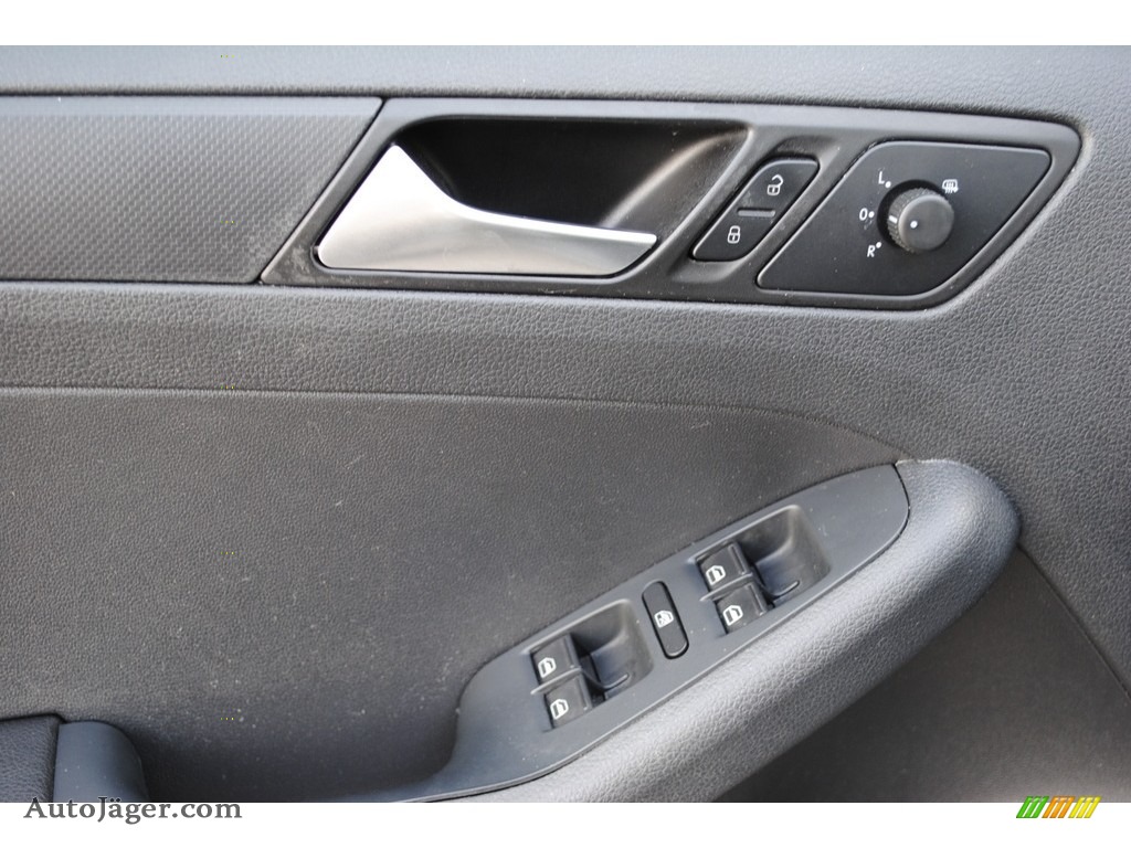 2013 Jetta S Sedan - Platinum Gray Metallic / Titan Black photo #18