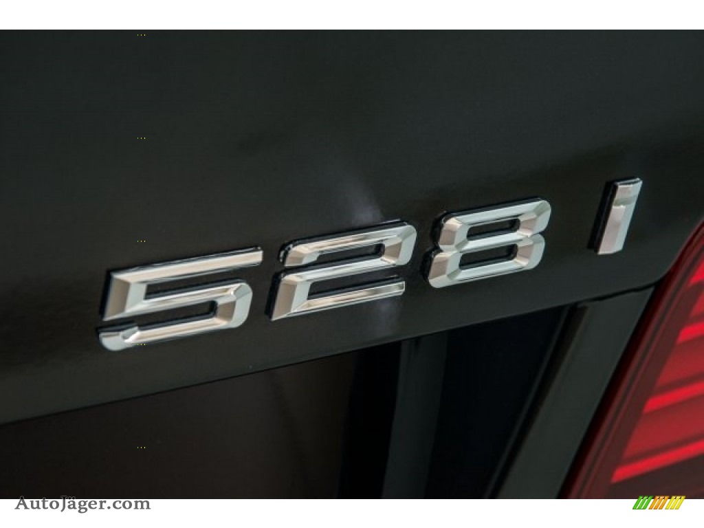 2015 5 Series 528i Sedan - Black Sapphire Metallic / Black photo #7