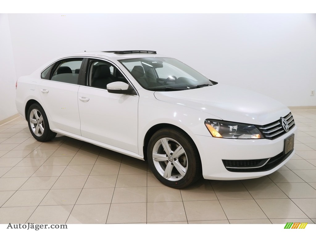 Candy White / Titan Black Volkswagen Passat 2.5L SE