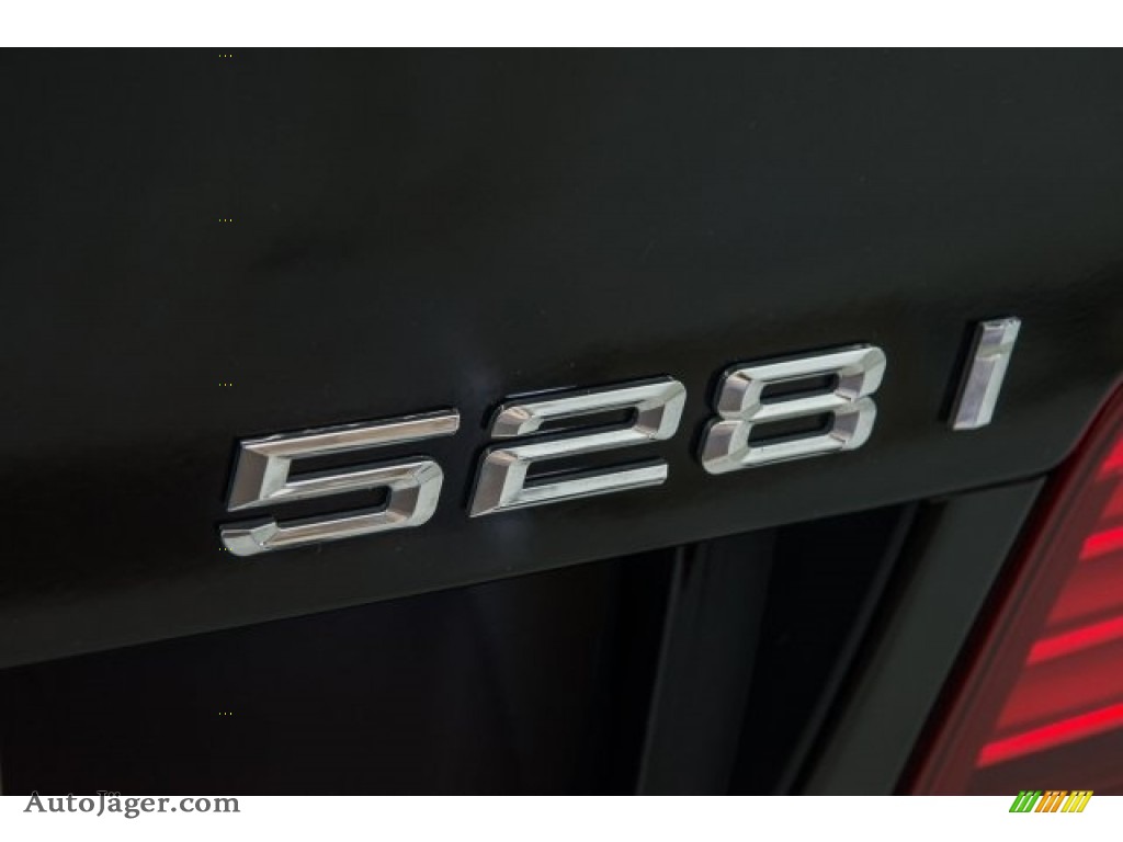 2015 5 Series 528i Sedan - Jet Black / Black photo #7