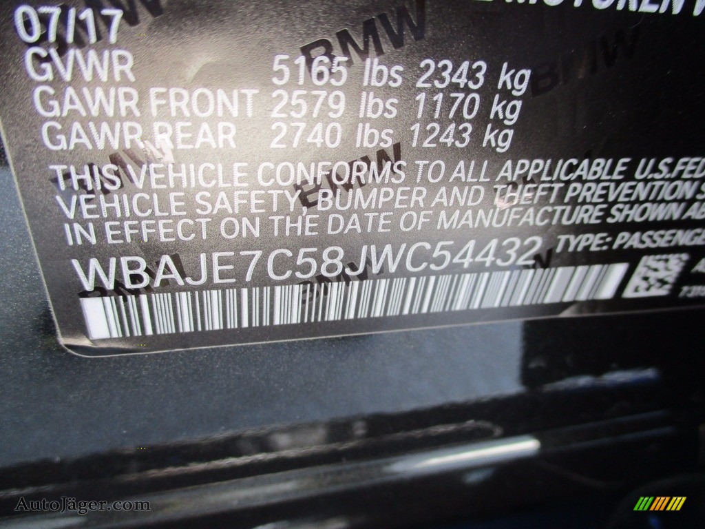 2018 5 Series 540i xDrive Sedan - Dark Graphite Metallic / Black photo #19