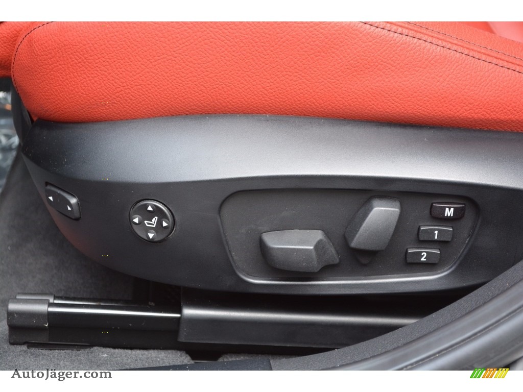 2015 X1 xDrive28i - Alpine White / Coral Red/Grey-Black Piping photo #12