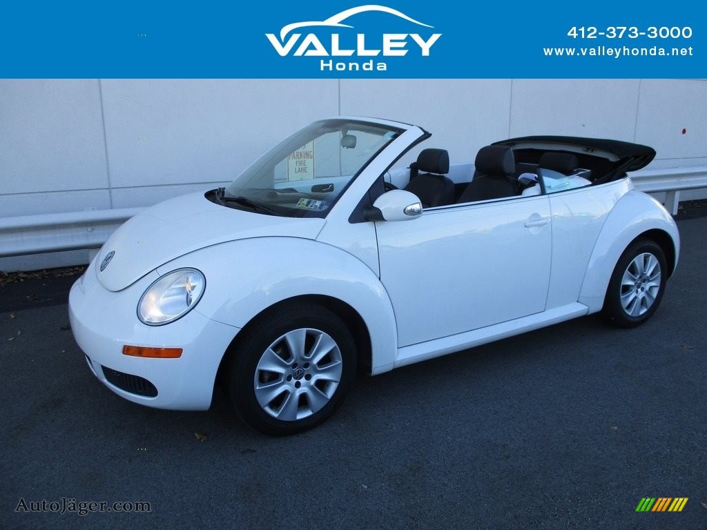 Candy White / Black Volkswagen New Beetle 2.5 Convertible