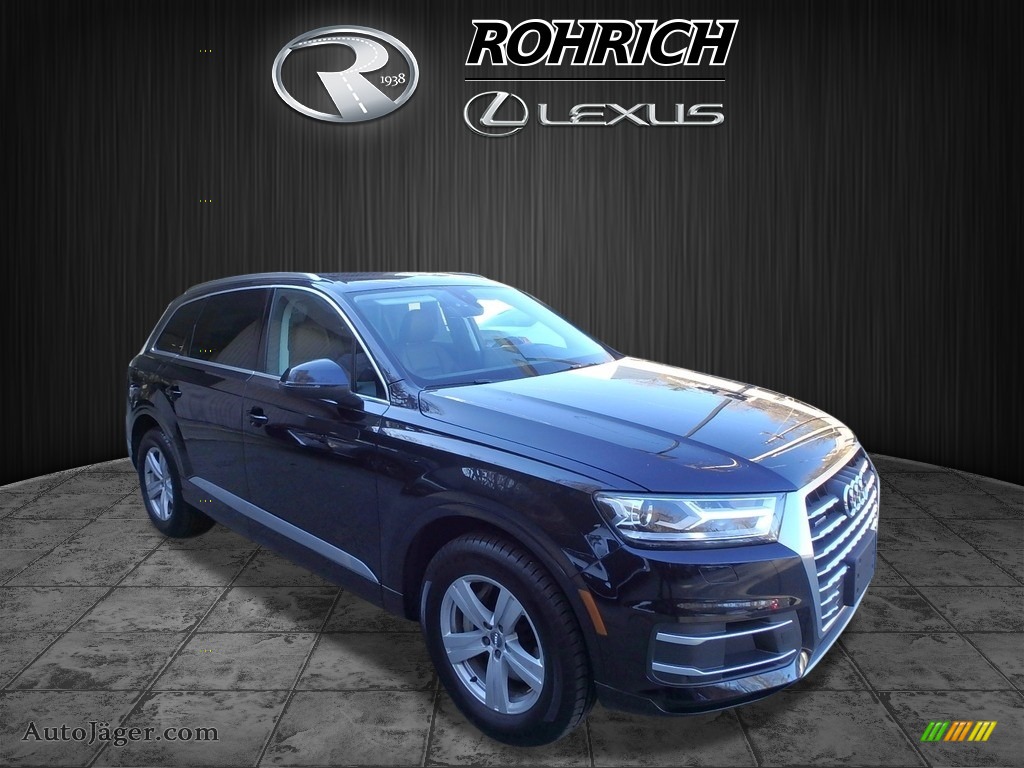 Night Black / Cedar Brown Audi Q7 2.0T quattro Premium