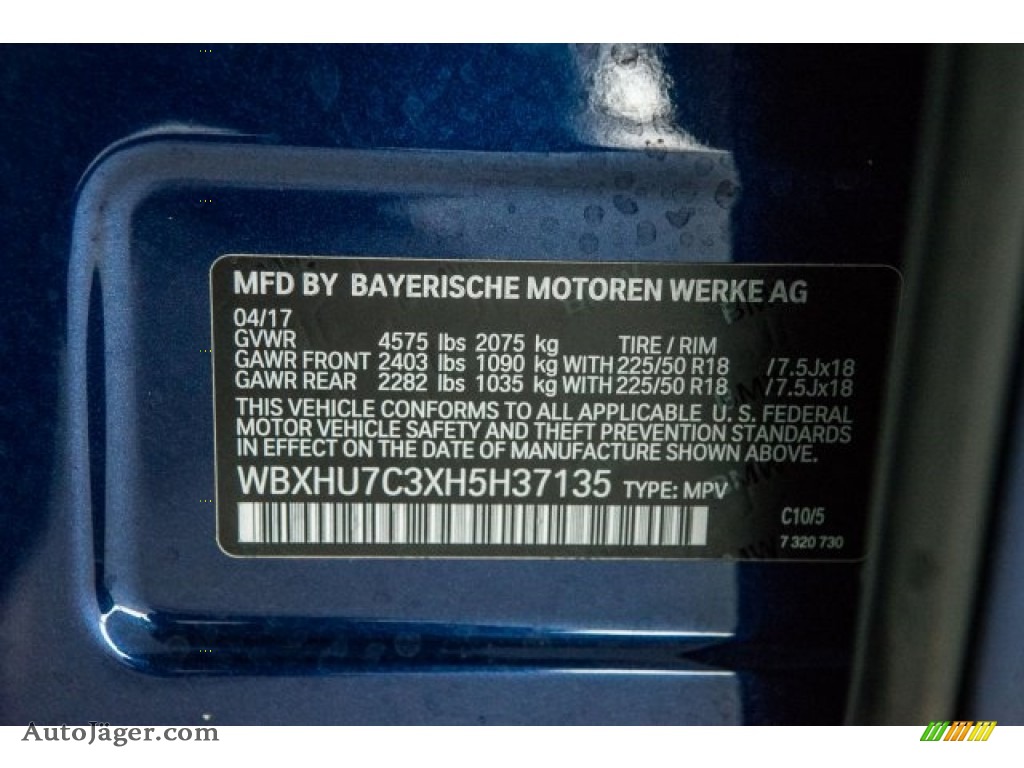 2017 X1 sDrive28i - Mediterranean Blue Metallic / Black photo #18