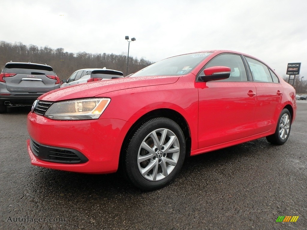 2011 Jetta SE Sedan - Tornado Red / Titan Black photo #1