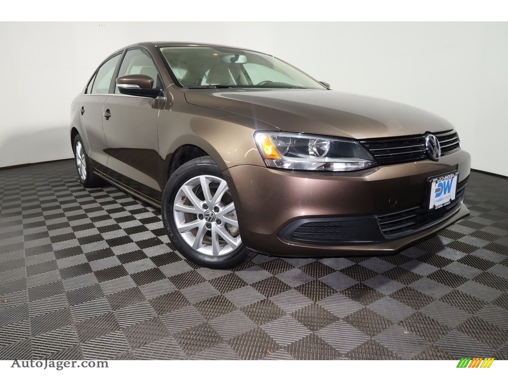 2014 Jetta SE Sedan - Toffee Brown Metallic / Cornsilk Beige photo #1