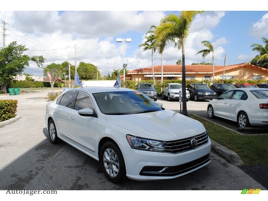 Pure White / Cornsilk Beige Volkswagen Passat S Sedan