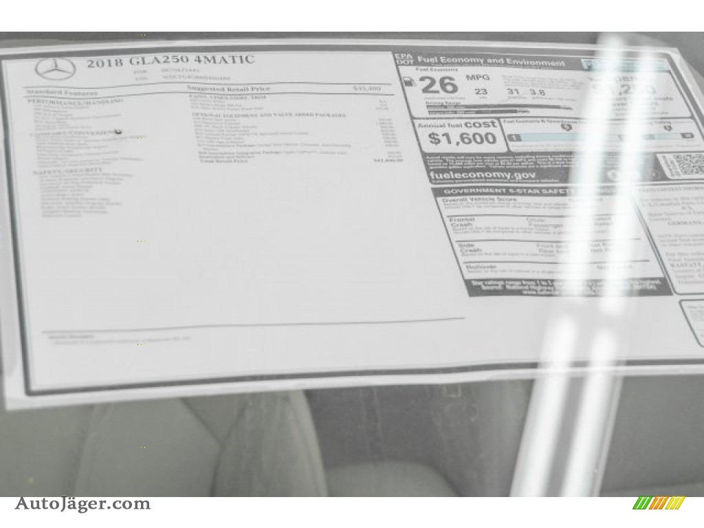2018 GLA 250 4Matic - Cirrus White / Sahara Beige photo #11