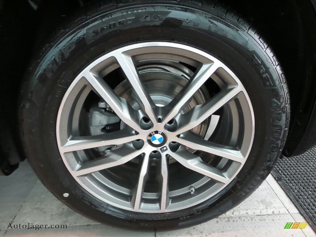 2018 X3 xDrive30i - Carbon Black Metallic / Black photo #4