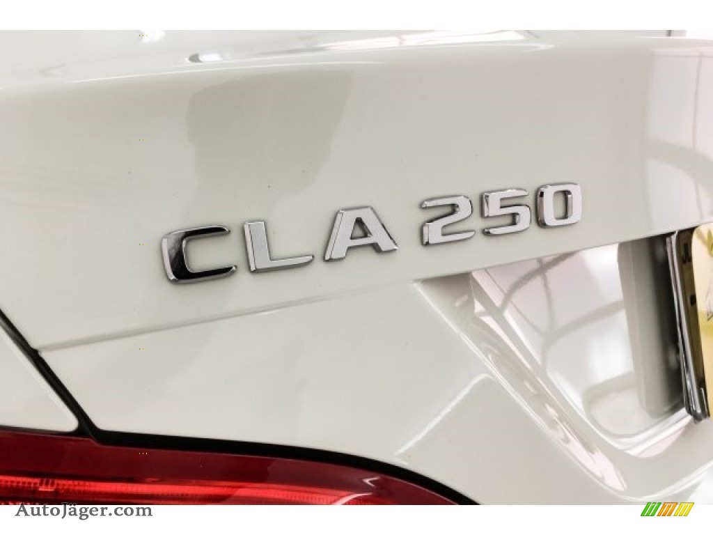 2018 CLA 250 Coupe - Cirrus White / Black photo #7